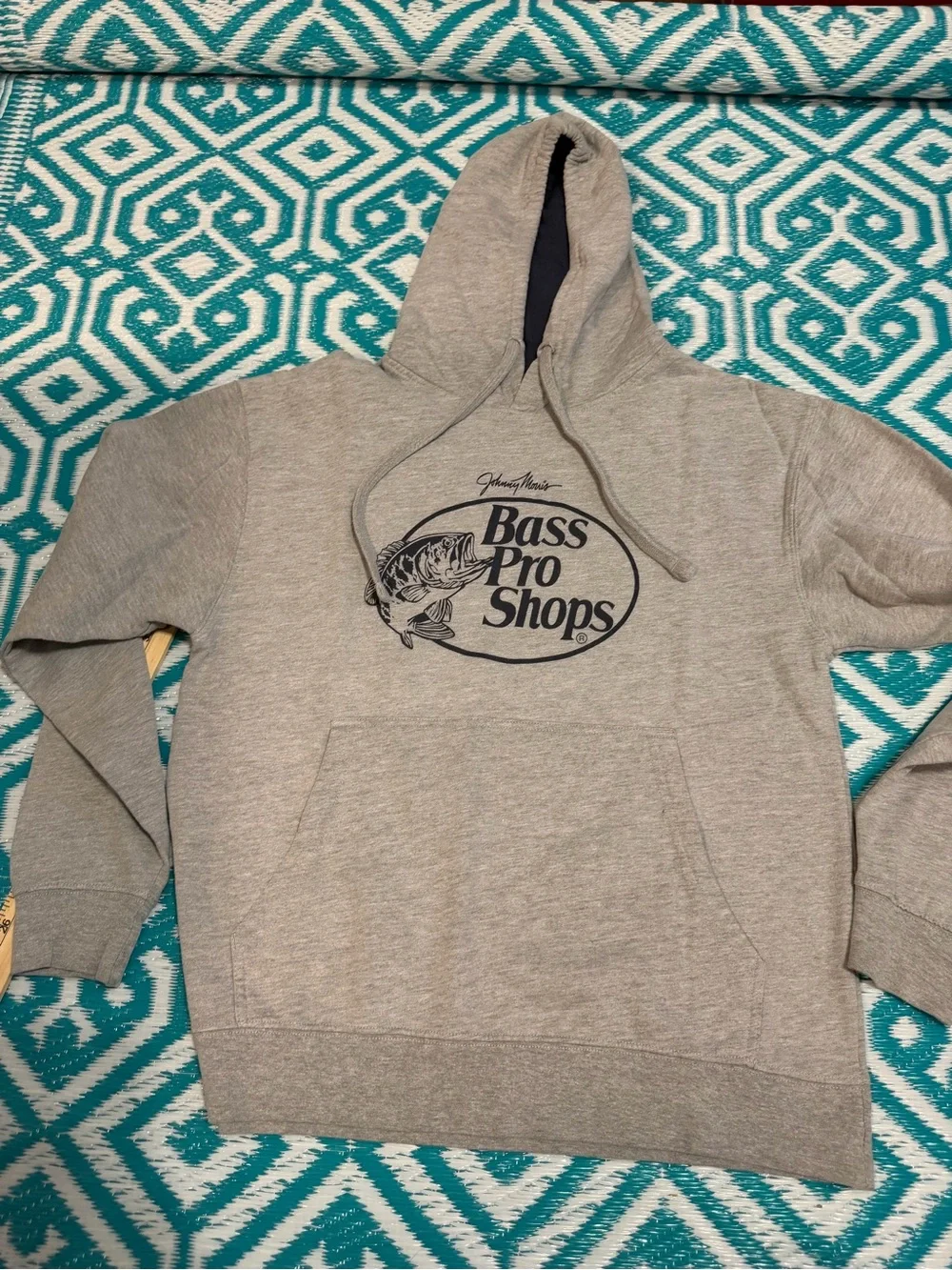Bass Pro Shops Men’s Gray Fishing Logo Pullover Hoodie Sweatshirt